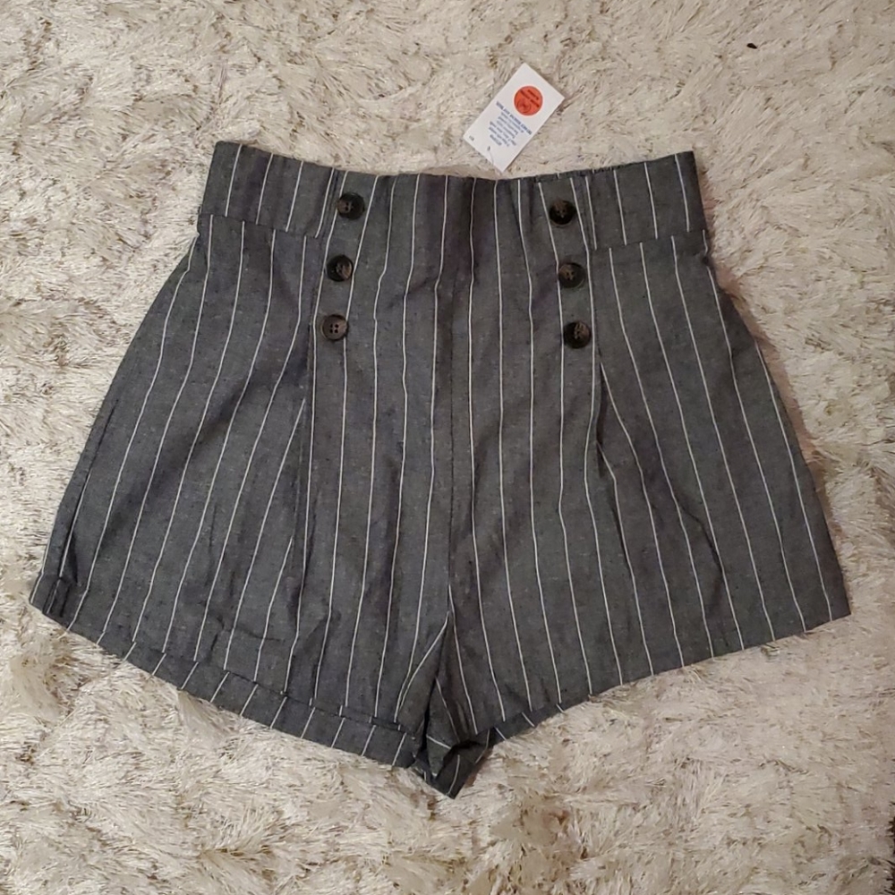 Stripes shorts